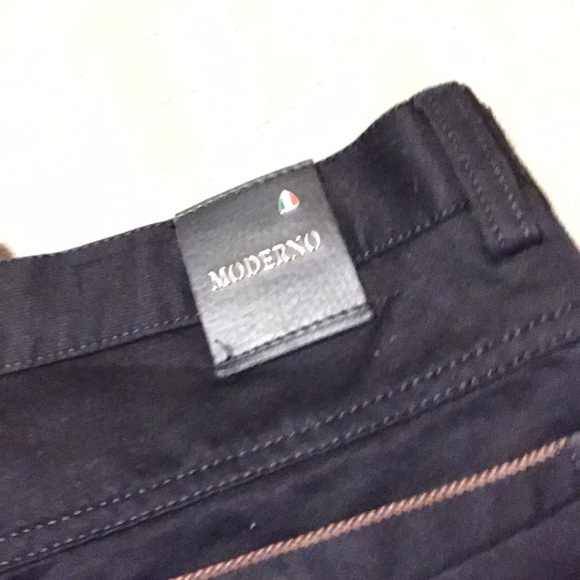 Jeans - Picture 2 of 2